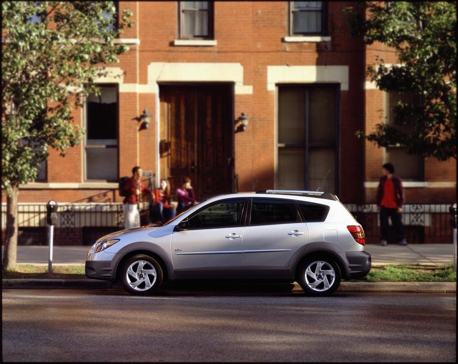  Pontiac Vibe 2003 года  (фото 29 из 46)